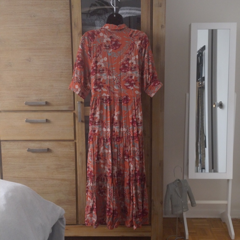 Natural Life Midi Dress - Picture 4 of 5